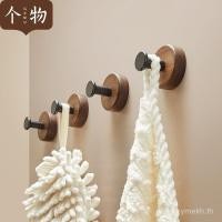 ราคา บุคคลวอลนัทประตูด้านหลังตะขอเจาะฟรีห้องน้ําแขวนผนังผ้าขนหนูทางเข้าเสื้อผ้าตะขอแขวนกระเป๋าหมวกตะขอเหนียวสินค้าใหม่ ม5UX (44554490341)