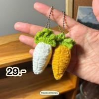 ราคา HA20 MOON HANDMADE พวงกุญแจไหมพรม แครอท (29511466119)
