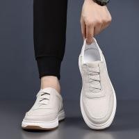 ราคา สไตล์ใหม่ผู้ชายขนาดใหญ่รองเท้าลําลองหนังแท้ระบายอากาศผู้ชายปกเท้ารองเท้าสีขาวรองเท้าหนังทุกการแข่งขัน (47003791325)