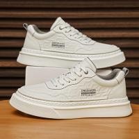 ราคา ใหม่ผู้ชายรองเท้าสีขาวรองเท้าสบายๆหนาSoled All Matchกีฬารองเท้ารองเท้าผ้าใบอินเทรนด์ผู้ชาย (55103024823)