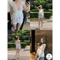 ราคา peace lily เสื้อชีฟองลูกไม้ไม่สม่ําเสมอสไตล์วันหยุดเสื้อตัวเล็ก Deep V เสื้อแขนกุด (42801768779)