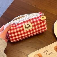 ราคา กล่องดินสอแมวคิตตี้น่ารักลายสก๊อตสีแดงความจุขนาดใหญ่กล่องเครื่องเขียนกระเป๋าเครื่องเขียนแบบพกพา อิน สไตล์สําหรับผู้หญิง (43127626642)