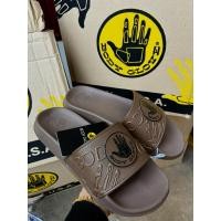 ราคา รองเท้าแตะผู้ใหญ่ BODY GLOVE สีนำตาล ชายหญิง รองเท้าแตะลำลอง พืนนุ่ม ใส่สบาย กันลื่น (57005279805)