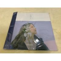 ราคา แผ่นเสียง Ink waruntorn Bloom The debut mini album in Japan (22834106912)