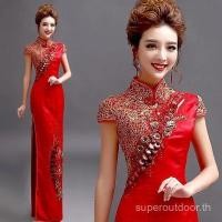 ราคา ลูกไม้สีทอง ดอกไม้สำหรับเจ้าสาว และชุดกี่เพ้าสีแดงสำหรับพิธีแต่งงาน (51652449066)