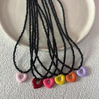 ราคา A072 สร้อยคอลูกปัดสีดำจี้หัวใจ (29627271354)