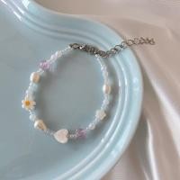 ราคา สร้อยข้อมือลูกปัดมุกแท้ หัวใจเปลือกหอย B003 กำไลลูกปัด (25360677617)