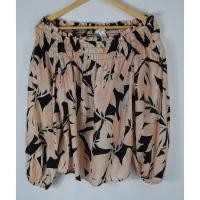 ราคา เสื้อเปิดไหล่ H M มือ 2 สีส้ม ลายดอกสีดำ แขนยาว จั๊ม Size S อก 38 42 นิ้ว ยาว 22 นิ้ว (49650377617)