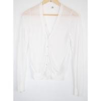 ราคา เสื้อคลุมสีขาว Uniqlo มือ 2 แขนยาว คอวี ผ่าหน้ากระดุม Size M อก 28 30 นิ้ว ยาว 23 นิ้ว (44214492505)