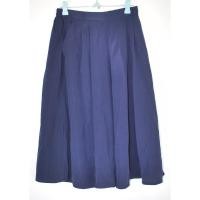 ราคา กางเกงขาสั้น GU มือ 2 สีกรม ขาบาน หลังสม๊อค เอว 24 32 นิ้ว ยาว 26 นิ้ว (43611387414)