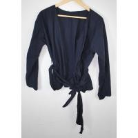 ราคา เสื้อแขนยาว Uniqlo มือ 2 สีน้ำเงิน เอวเชือกผูก อก 36 นิ้ว ยาว 25 นิ้ว (41405999012)
