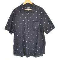 ราคา เสื้อเชิ้ต H M มือ 2 แขนสั้น สีกรม ลายต้นมะพร้าว อก 48 นิ้ว ยาว 31 นิ้ว (51200143728)