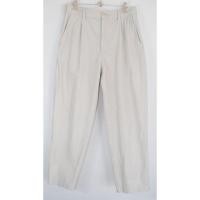 ราคา กางเกงลูกฟูก GU มือ 2 สีครีม Size M เอว 32 นิ้ว สะโพก 44 นิ้ว เป้า 12 นิ้ว ปลายขากว้าง 7 นิ้ว ยาว 37 นิ้ว (52707281181)