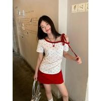 ราคา เสื้อยืดแขนสั้นผู้หญิง สไตล์ใหม่ ลายหัวใจพิมพ์สีขาว แบบขวางตัว เหมาะสำหรับวันฤดูร้อน (45057217695)
