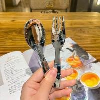 ราคา ช้อนส้อมเด็ก สแตนเลสเกรด ชุดช้อนส้อมสเตนเลส แบบพกพา ของใช้ในครัวเรือน เด็กบนโต๊ะอาหารลึกหนาสแตนเลสเด็กช้อน Geoo (28924034134)