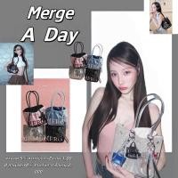 ราคา Merge A Day กระเป๋าถือมินิกลิตเตอร์ หนังกลับขนาดเล็กอย่างเป็นทางการของแท้ มีให้เลือก 4 สีใหม่ล่าสุด แท้ 100 (43210843440)