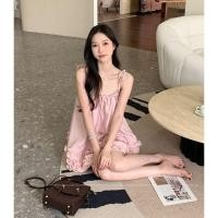 ราคา ชุดเดรสลายลูกไม้สีชมพูใหม่ สำหรับฤดูร้อน พร้อมสายสะพานและกระโปรงสั้น (45957369810)