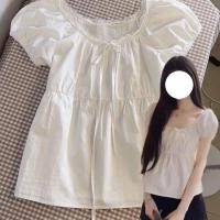 ราคา ใหม่ลูกไม้สีขาวออกแบบเสื้อกับเอวสง่างามลูกไม้ขึ้นฟองตารางคอปกแขนสั้นตุ๊กตาสลิมมิ่งด้านบน (57205309057)