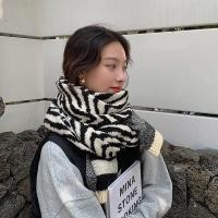 ราคา ผ้าพันคอด้านสอง ลายสก็อตและแคชเมียร์เลียนแบบ นุ่มและอบอุ่น พิเศษสำหรับคล้องคอและสไตล์หลากหลาย (52705051206)