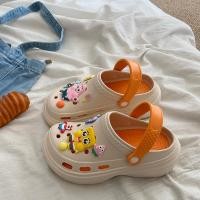 ราคา รองเท้าแตะผู้หญิง SpongeBob SquarePants หนา ออกแบบพิเศษสำหรับฤดูร้อน ต้านการลื่น มีหลุมรองเท้าเพื่อความสะดวกสบาย (28739352170)