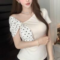 ราคา เสื้อยืดผู้หญิงเปิดไหล่แขนสั้นสไตล์เกาหลี ลายจุด เข้ารูป เซ็กซี่ (43228169182)