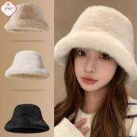 ราคา หมวกแฟชั่นฤดูหนาวกันลมอบอุ่นของผู้หญิงหมวกผ้ากำมะหยี่สีพื้นหมวกชาวประมงขนปุยหมวกป้องกันหูหมวกปานามา (48004795899)