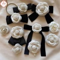 ราคา เข็มกลัดดอกไม้คาเมลเลียแนววินเทจผูกโบว์ผ้ากำมะหยี่สำหรับปกเสื้อของผู้หญิง (55104517335)