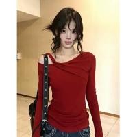 ราคา เสื้อแขนยาวเปิดไหล่สำหรับผู้หญิง สีแดง พร้อมผ้ายืดและรายละเอียดบิด (53256523960)