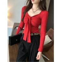 ราคา เสื้อเชิ้ตแขนยาวสำหรับผู้หญิง แบบคอเหลี่ยมพร้อมเนคไทนุ่มนวลที่ด้านหน้า (49056660772)
