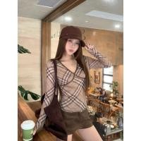 ราคา เสื้อยืดแขนยาวบล็อกสีลายสก๊อตสําหรับผู้หญิงเสื้อเบลาส์เข้ารูปร่วมสมัย (43777157262)