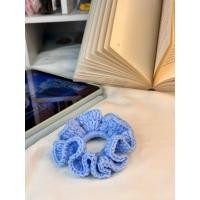 ราคา ยางมัดผมไหมพรมสีฟ้าพาสเทล scrunchie (43218825149)