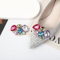 ราคา 1 ชิ้น ไม่ใช่คู่ โบว์ประดับรองเท้า ถอดได้ งานเพชรหลากสี เงิน เทา ตกแต่งรองเท้าส้นสูง รองเท้าเจ้าสาว DIY รุ่น PXD14 (51952935740)