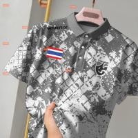 ราคา สไตล์เรียบง่ายในสีธรรมดา เสื้อโปโลลายไทย เสื้อใส่ทำงาน ใส่ได้ทั้งหญิงและชาย พร้อมส่ง พร้อมเฟกโลโก้ทีมชาติ เสื้อโปโลสีดำ เสื้อโปโลสีดำ (47750825974)