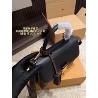 ราคา กระเป๋าแฟชั่น blocked Madeleine Postman สามารถถือหรือสะพายไหล่ (48706928053)