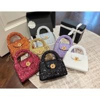 ราคา กระเป๋าสะพายโซ่หูหิ้วดีไซน์คลีกลิตเตอร์ ขนาด 18ซม (57706920575)