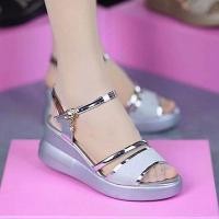ราคา รองเท้าแตะส้นลิ่มผู้หญิง สำหรับฤดูร้อน ทำจากหนังนุ่ม มีสายคาดหัวและพื้นกันลื่น ออกแบบให้เปิดนิ้วเท้า (52957429553)