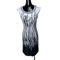 ราคา BCBG เดรสคอกลม แขนล้ำ (22547632375)