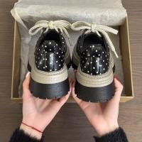 ราคา รองเท้าส้นเตารีดสำหรับผู้หญิง สไตล์ลอลิตาย้อนยุค สตริง สีดำและสีขาว (55454991244)