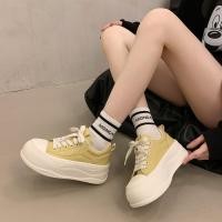ราคา รองเท้าผ้าใบสุภาพสตรี 2026 ต้นฤดูใบไม้ผลิใหม่แฟชั่น All Match Retro หนาSoled รองเท้าสีขาว Preppy สไตล์สีขาวสีเหลืองสบายๆรองเท้าแบนผู้หญิง (52555321115)