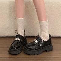 ราคา รองเท้าส้นเตี้ยกันกระแทกสำหรับผู้หญิง ออกแบบในสไตล์อังกฤษ สีดำ ทำจากหนังและมีไซส์เล็ก (50153581370)
