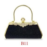 ราคา พร้อมส่ง กระเป๋าถือผู้หญิง ใช้ออกงาน กระเป๋าราตรี กระเป๋าคลัชท์ เรียบหรู สวยมาก พร้อมสายยาว แบบใหม่ (7747675586)