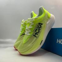 ราคา รองเท้าวิ่ง HOKA ONE ONE ROCKET X สำหรับทุกเพศ ให้ความสบายในการใช้งาน ด้วยเทคโนโลยีระบายอากาศและการดูดซับแรงกระแทก (42879186111)