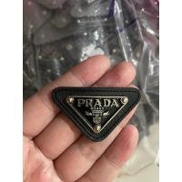 ราคา ป้ายหนัง ป้ายPRADAเหล็ก ตกแต่งเสื้อผ้า ป้ายแบรนด์ 5cmx3cm (20275108594)