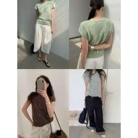 ราคา INBYIN เสื้อพรมถักคอกลม COZY KNIT TOP I3557 (47406636337)