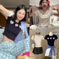 ราคา W3997 เสื้อยืดแขนสั้นคอกลม แต่งผ้าลูกไม้ลายโบว์หัวใจ สามดวง ช่วงอก แฟชั่นเกาหลี TAG WG WE (26680518811)
