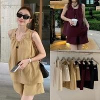 ราคา W3693 ชุดเซ็ท 2 ชิ้น เสือแขนกุด มาพร้อมกางเกงขาสั้นเอวสม็อค ทรงน่ารัก แฟชั่นเกาหลี TAG WG WE (29029457128)