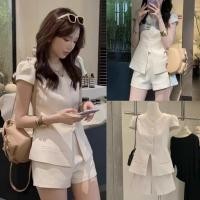 ราคา Y9231 ชุดเซ็ท 2 ชิ้น เสื้อแขนสั้น แต่งกระดุม มาพร้อมกางเกงขาสั้น แฟชั่นเกาหลี TAG YJIA (41426053656)
