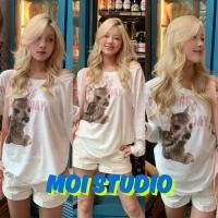 ราคา MOI เสื้อขาวเกาหลีสไตล์ เปิดไหล่ แขนยาว พิมพ์ลาย GIGIN DOG ผ้าCOTTON โคตรนุ่ม OVERSIZE ปาดไหล่เสื้อสวยๆ COD (50303995375)