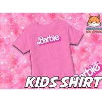 ราคา เสื้อยืดเสื้อยืดอินเทรนด์ คำ Barbie V 2 วัสดุผ้าฝ้าย COD เสื้อผ้าเด็ก (55753235976)