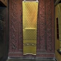 ราคา ผ้าถุงผ้าไทย สีทองลายพิเศษ งานทอมือ (57507501780)